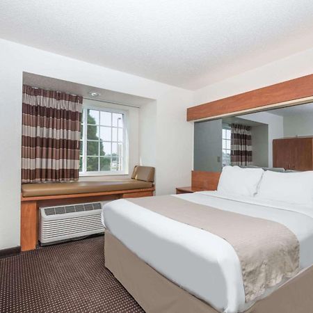 Microtel Inn & Suites By Wyndham Rice Lake Kültér fotó