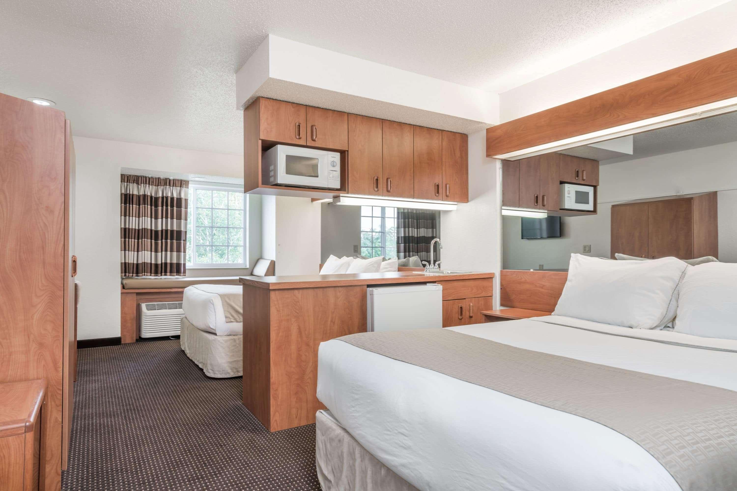 Microtel Inn & Suites By Wyndham Rice Lake Kültér fotó
