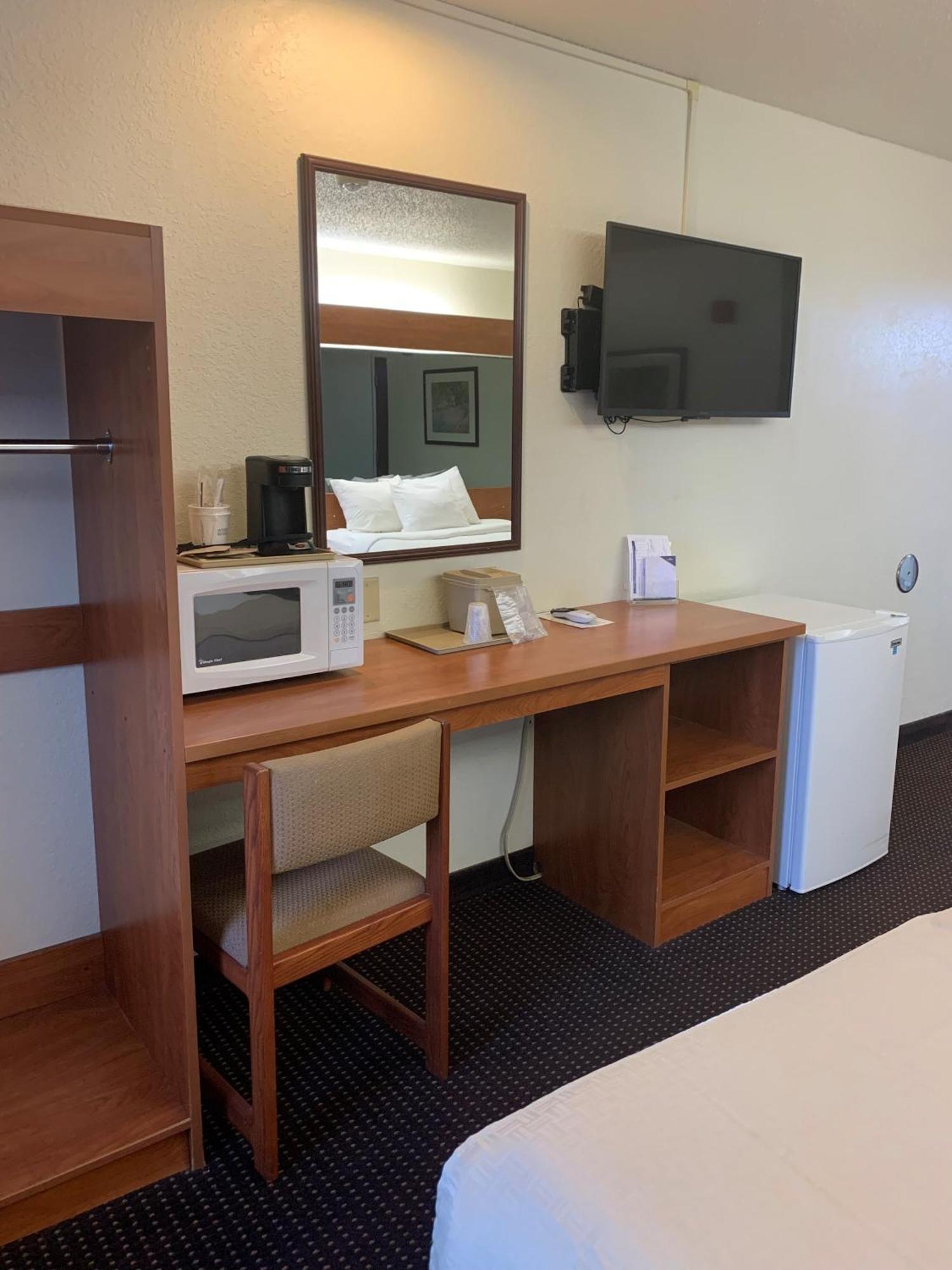 Microtel Inn & Suites By Wyndham Rice Lake Kültér fotó